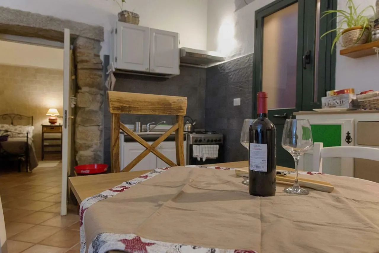 La Casetta Al Centro Di Olbia Appartement